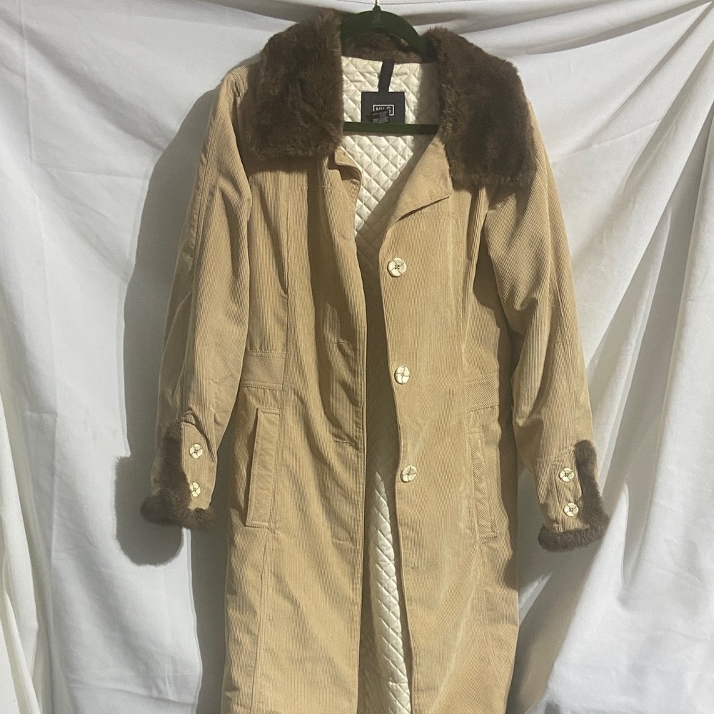 NILS Tan Trench Coat with Brown Faux Fur Trim